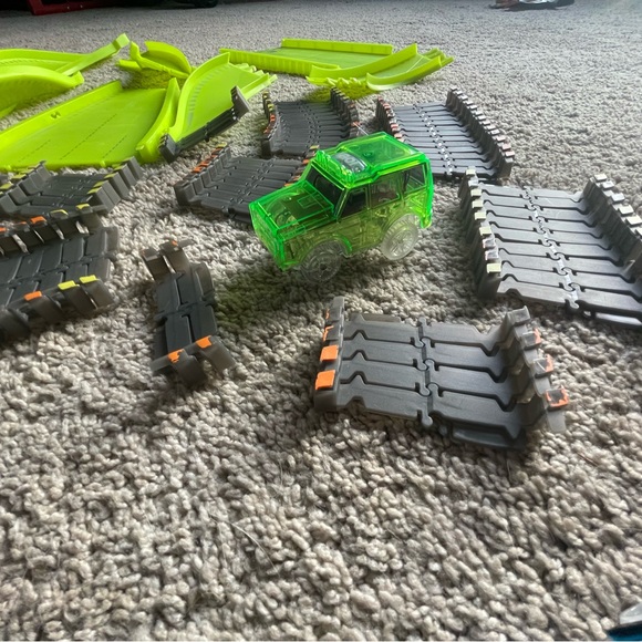 Magic Tracks Lot, Assorted, Like New - Picture 6 of 6